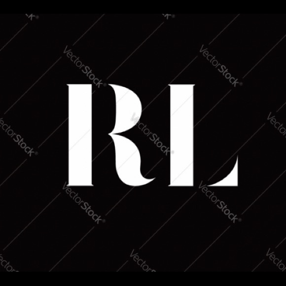 Meet your Posher, Isatou - Picture 1 of 1